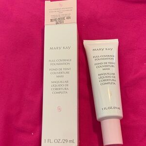 Mary Kay Full-Coverage Foundation - Beige 404